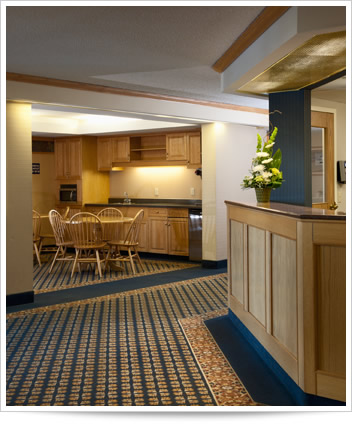 Jays Inn & Suites front desk & lobby